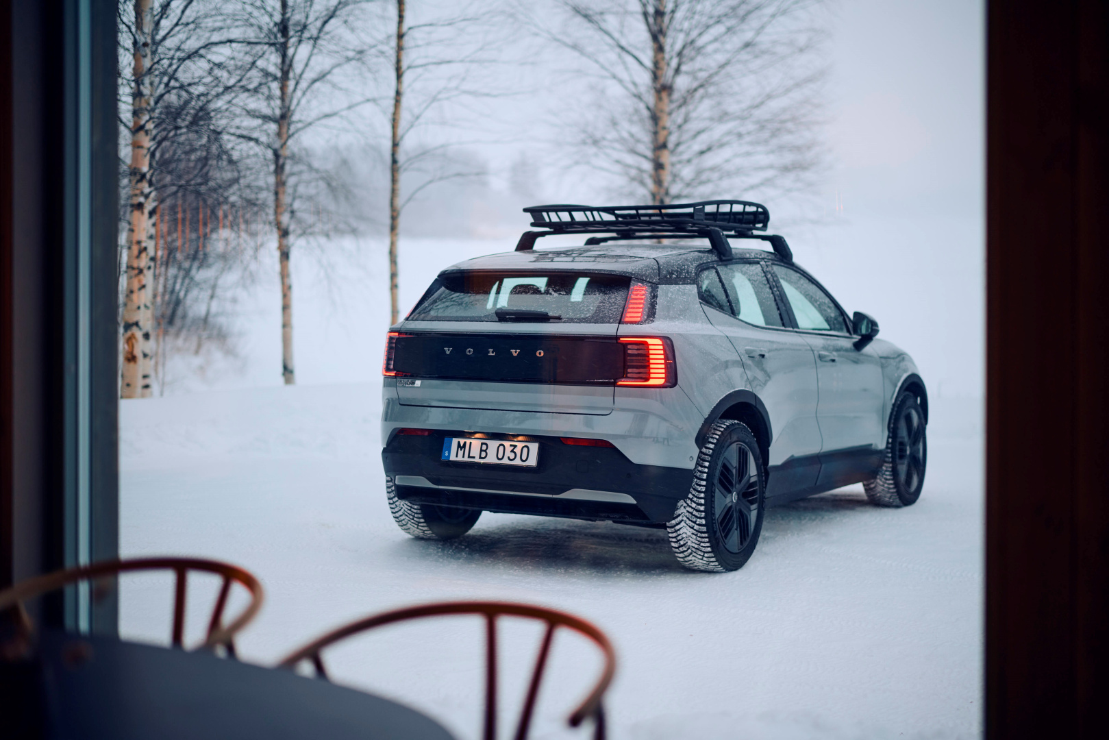SMALL_339542_Volvo_EX30_Cross_Country_exterior